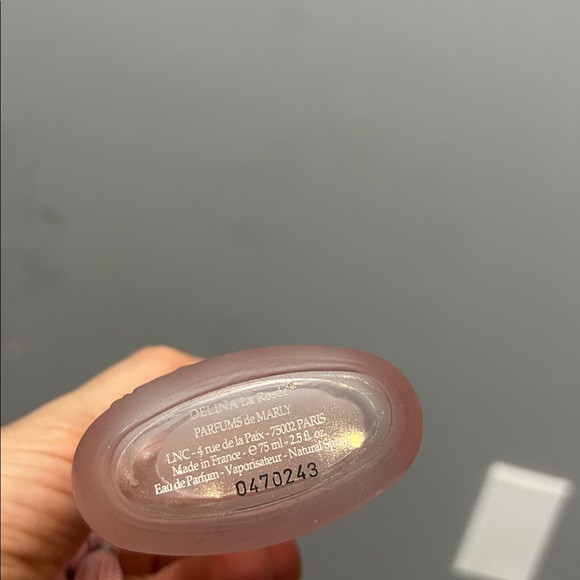 Parfums de Marly Delina La Rosee Eau de Parfum 75 ml 2.5 fl - Picture 7 of 7